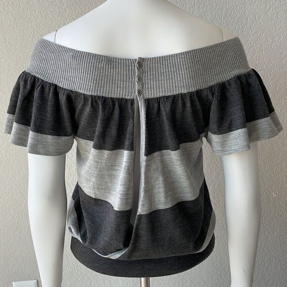 BCBG maxazria 100% Marino wool, off shoulder, open back, MED, like new! 1586 - Picture 3 of 13